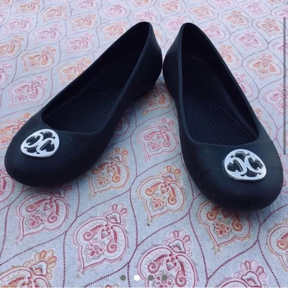 šHost PickšBlack & Silver Croc Flats - Picture 2 of 4